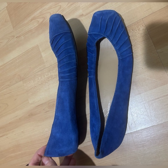 Jessica Simpson Blue Suede Flats, Size 8.5 - Picture 2 of 6